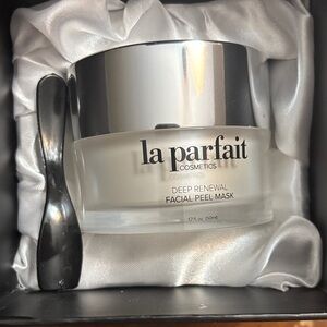 La Parfait- Deep Renewal Facial Peel Mask